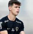 O meio-campista que completou 18 anos em 28 de setembro deste ano, Gabriel Moscardo, pode estar de saída do Timão. O volante subiu da base neste ano, para integrar o elenco profissional do Clube do Parque São Jorge, tendo o comandante Vanderlei Luxemburgo como pivô dessa ação, ainda no mês de Julho.   Foto: Rodrigo Coca\ Ag. Corinthians / Esporte News Mundo