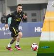 Cristiano Ronaldo e Messi aparecem no top 10 dos atletas mais sexy do mundo –  Foto: C. Gavelle?PSG / Divulgação/AlNassr / Jogada10