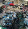 Armas encontradas dentro do complexo hospitalar Al  Foto: Shifa (Crédito  Forças de Defesa de Israel - FDI) / Perfil Brasil