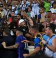 Brasil x Argentina começou com muito atraso após confusão –  Foto: Carl de Souza/AFP via Getty Images / Jogada10