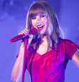 Taylor Swift já declarou que tudo em sua vida acontece baseado no número 13. Mas, segundo a numerologia, isso é algo realmente bom? -  Foto: Shutterstock / João Bidu
