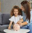 Veja como ensinar educação financeira para os pequenos - Shutterstock  Foto: Alto Astral