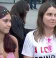 Mãe e filha ficaram para fora do show, após golpe de ingressos falsos  Foto: Reprodução/CNN Brasil