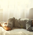 Criança dormindo em cama  Foto: Getty Images / BBC News Brasil