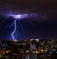 Noite de tempestade em Porto Alegre, Rio Grande do Sul  Foto: Paulo Hoeper/Getty Images