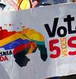 Cartaz de campanha para o referendo sobre a região de Essequibo convocada pela Venezuela. Votação será no domingo (3/12)  Foto: Reuters / BBC News Brasil