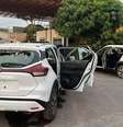 Alguns carros de luxo ficaram danificados pela troca de tiros  Foto: Divulgação/Polícia Militar de Mato Grosso