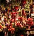 Considere vender itens natalinos, produtos artesanais e oferecer serviços de decoração para ter uma renda extra no Natal    Foto: G.C./Pixabay