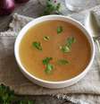 O sucesso do caldo se dá pelas propriedades nutritivas que a mistura oferece ao corpo humano  Foto: iStock