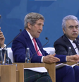 O enviado especial dos EUA, John Kerry, durante um painel na COP 28, em Dubai  Foto: Foto: reprodução X