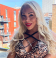 Influenciadora é alvo de transfobia por ser uma mulher trans e trabalhar como babá  Foto: Reprodução/Instagram/suellencarey.uk