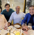 O humorista celebrou o momento com o apresentador  Foto: Reprodução/ Instagram