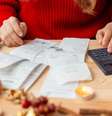 Economizar no fim de ano é uma tarefa difícil, mas necessária - Shutterstock  Foto: Alto Astral