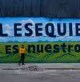 "O Essequibo é nosso", afirma mural na Venezuela. População votou em referendo no dia 3 de dezembro  Foto: Gaby Oraa/Bloomberg/Getty Images/Getty Images / Guia do Estudante