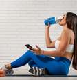 O consumo de vitamina ou shake no pré-treino contribui no resultado de ganho de massa muscular  Foto: iStock