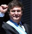 Javier Milei assumiu o cargo neste domingo  Foto: Reuters / BBC News Brasil