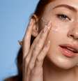 Aprenda sobre cada passo essencial do skincare -  Foto: Shutterstock / Alto Astral