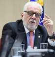 BRASILIA DF NACIONAL JAQUES WAGNER 09/01/2023 Presidente em exercv?cio do Senado Federal, senador Veneziano Vital do Rv™go (MDB-PB), realiza reuniv£o de lv?deres para tratar da crise desencadeada pela invasv£o da Pravßa dos Trv™s Poderes por vv¢ndalos, na tarde deste domingo (8), e decidir os prv=ximos passos atv© o restabelecimento das estruturas fv?sicas e de seguranvßa do Congresso. Participam: v?der do Governo no Senado Federal, senador Jaques Wagner (PT-BA); presidente em exercv?cio do S  Foto: Pedro França / Agência Senado / Estadão