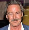 James McCaffrey, voz de Max Payne, morre aos 65 anos.  Foto: Reprodução/TMZ