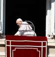 Papa Francisco na janela  Foto: Reuters / BBC News Brasil