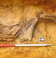 Análise de DNA mostrou que este jovem viajou para a Inglaterra vindo dos confins do Império Romano há 2 mil anos  Foto: ©MOLA HEADLAND INFRASTRUCTURE / BBC News Brasil