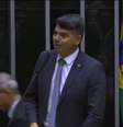 O deputado federal Messias Donato (Republicanos-ES) chorou no plenário da Câmara dos Deputados ao falar sobre o tapa que levou no rosto  Foto: Reprodução/Instagram
