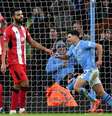  Foto: Oli Scarff/AFP via Getty Images - Legenda: Manchester City vence o Sheffield e segue caça ao líder / Jogada10