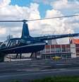 Helicóptero do modelo Robinson R66 Turbine pousa no Campo de Marte em São Paulo, lugar de onde o helicóptero que desaparecido partiu  Foto: Reprodução/ Instagram