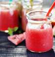 Suco antioxidante de morango e melancia – Foto: Shutterstock  Foto: Guia da Cozinha
