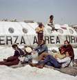 A Sociedade da Neve adapta história de queda de avião nos Andes em 1972  Foto: Netflix