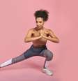 Confira 10 movimentos de aquecimento para fazer antes do treino  Foto: svetlanasokolova/Freepik / Boa Forma
