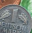 Moedas e cédulas de marco também são alvo de colecionadores e nostálgicos  Foto: DW / Deutsche Welle