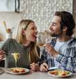 Os astros têm boas notícias para eles  Foto: Shutterstock / João Bidu