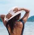 Veja como cuidar dos cabelos durante todo o verão  Foto: Shutterstock / Alto Astral