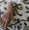 Mulher de 87 anos, que é cadeirante, era mantida sem alimentação ou condições de higiene em casa pelo próprio filho  Foto: Reprodução/Polícia Civil de Goiás