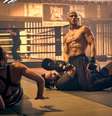 Octavio é um lutador que deverá enfrentar o mundo pela sua filha em 60 Minutos (Imagem: Divulgação/Netflix)  Foto: Canaltech