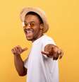Tenha mais positividade neste final de semana e nos próximos dias  Foto: Shutterstock / João Bidu