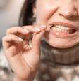Palito de dente: eficaz ou arriscado? Dentista explica  Foto: Shutterstock / Saúde em Dia