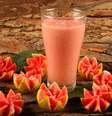 Suco de goiaba com aveia  Foto: SAM THOMAS A | Shutterstock / Portal EdiCase