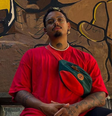 Especialista em tatuar peles negras, Fábio está sempre estudando sobre a arte e a ancestralidade  Foto: Reprodução: Instagram/fabiolopes_ttt