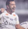  Foto: Divulgação/Santos FC - Legenda: Giuliano marcou duas vezes e foi o craque da partida / Jogada10