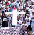 Moradores e familiares de vítimas participam de ato que marcou o quinto aniversário do rompimento da barragem de Brumadinho, no dia 25 de janeiro de 2024, em Brumadinho, estado de Minas Gerais. No dia 25 de janeiro completaram-se cinco anos do rompimento da Barragem B1 da Mina Córrego do Feijão, propriedade da mineradora Vale.  Foto: Alma Preta