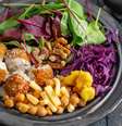 Saiba como fazer uma boa dieta baseada no vegetarianismo ou veganismo de forma saudável  Foto: Shutterstock / Alto Astral
