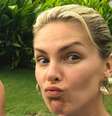 Ana Hickmann nega acusação de que estaria usando vídeos do YouTube em processo contra Alexandre Correa.  Foto: Instagram / Purepeople