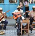 Tocar instrumentos e cantar faz bem para o cérebro, mas o aspecto social da prática também é importante (Imagem: hoeldino/Pixabay/Domínio Público)  Foto: Canaltech
