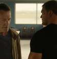 Lee Child em Reacher.  Foto: Adoro Cinema