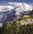 As ruínas de Choquequirao estão localizadas em uma impressionante paisagem andina.  Foto: Christian Declerq/Getty / BBC News Brasil