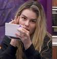 Yasmin Brunet revelou que sofre de compulsão alimentar  Foto: Reprodução / Globoplay / Alto Astral