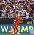  Foto: Rubens Chiri / São Paulo FC - Legenda: Rafael foi decisivo para mais uma conquista do São Paulo, a Supercopa / Jogada10