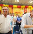 Ao lado de Geraldo Alckmin, Cid Gomes assina filiação ao PSB   Foto: Redes sociais